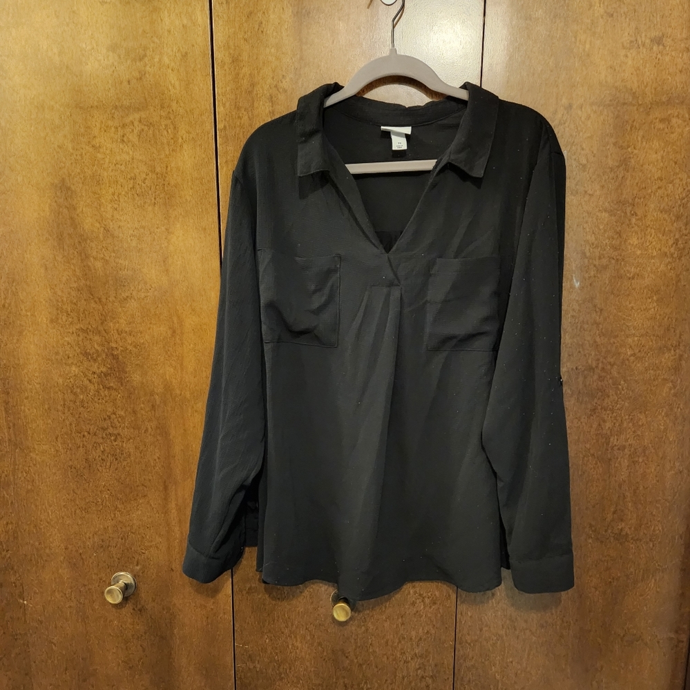 Black long sleeve shirt